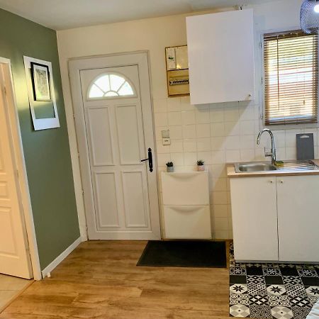 Superbe Appartement Avec Parking Gratuit Sur Place Saint-Denis-en-Margeride Exterior foto
