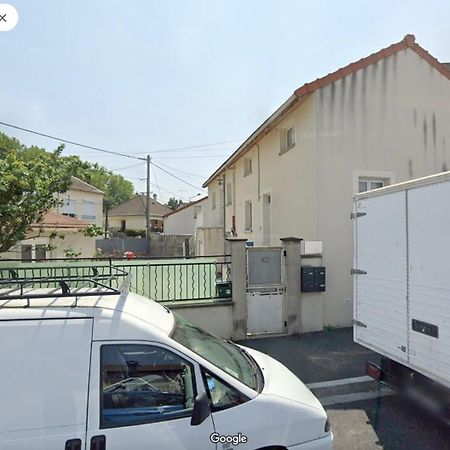 Superbe Appartement Avec Parking Gratuit Sur Place Saint-Denis-en-Margeride Exterior foto