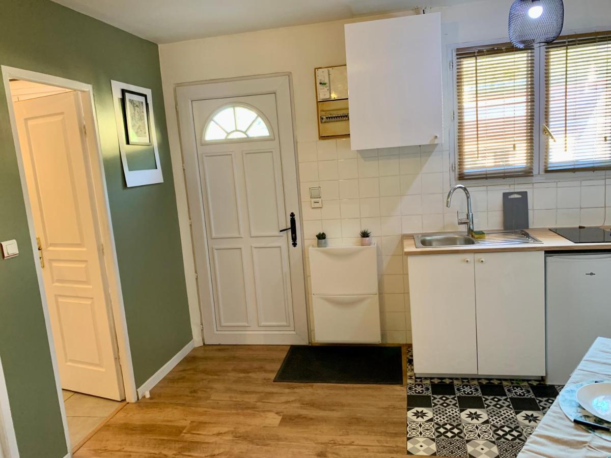 Superbe Appartement Avec Parking Gratuit Sur Place Saint-Denis-en-Margeride Exterior foto