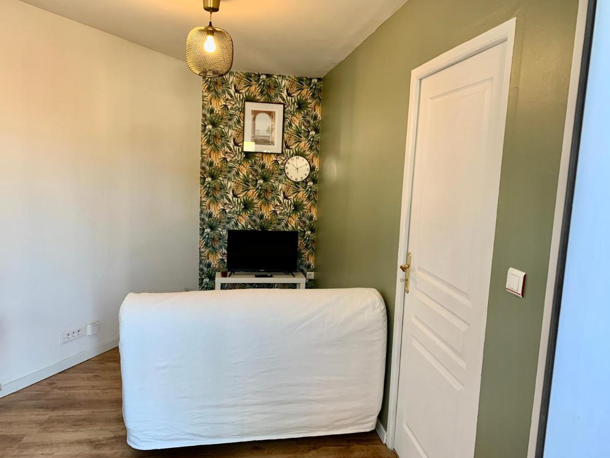 Superbe Appartement Avec Parking Gratuit Sur Place Saint-Denis-en-Margeride Exterior foto